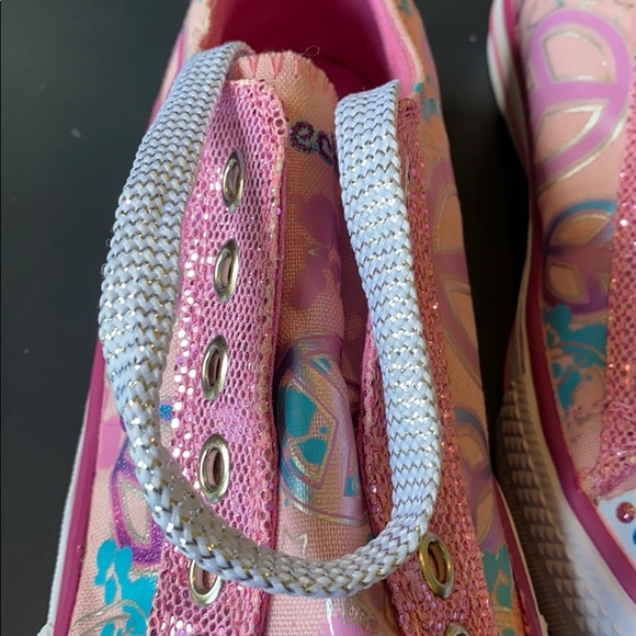 Skechers Twinkle Toes Shoes, peace symbols - Picture 7 of 7